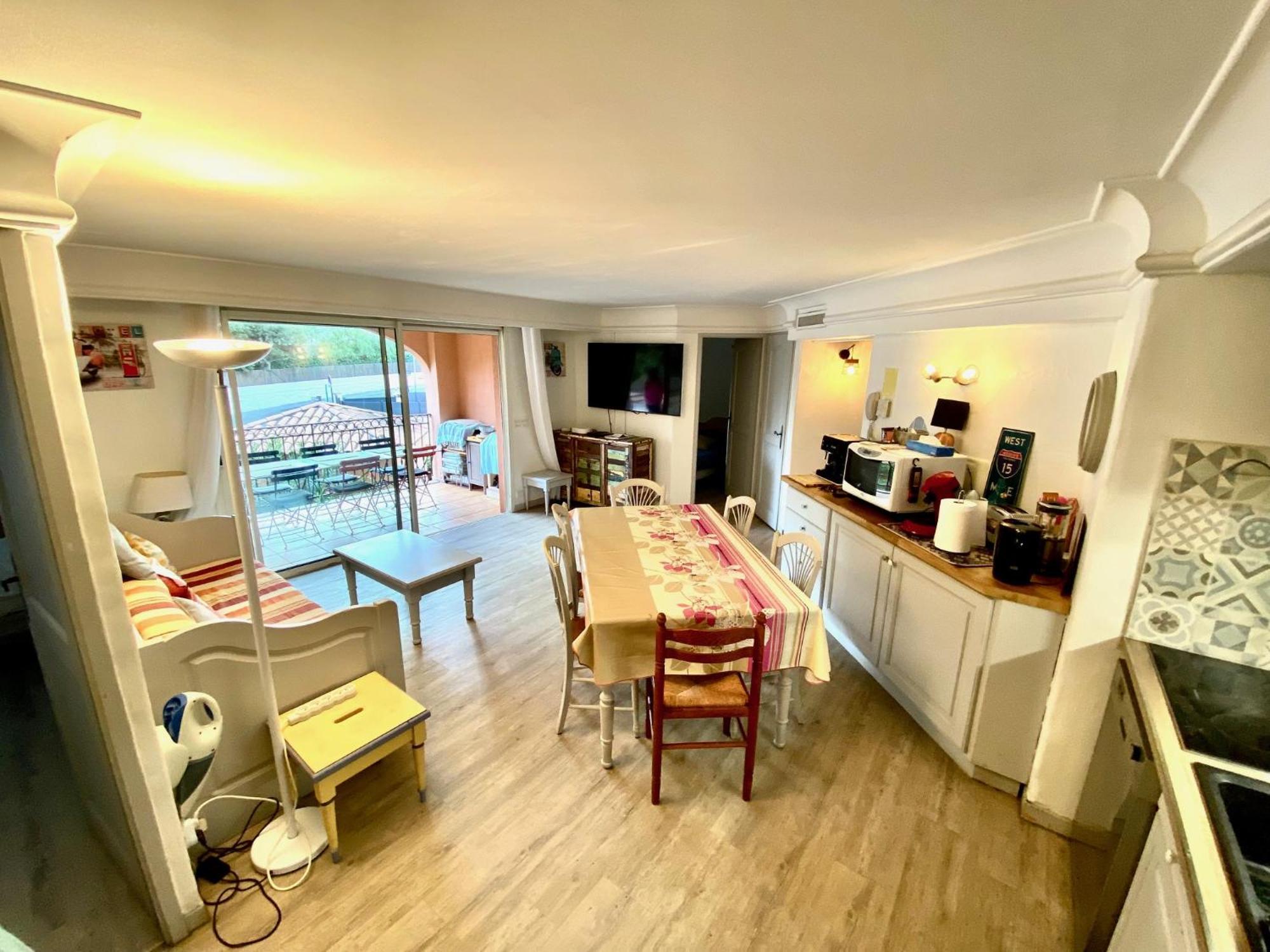 Residence 4 Etoiles Port Marine Sainte-Maxime Exteriér fotografie
